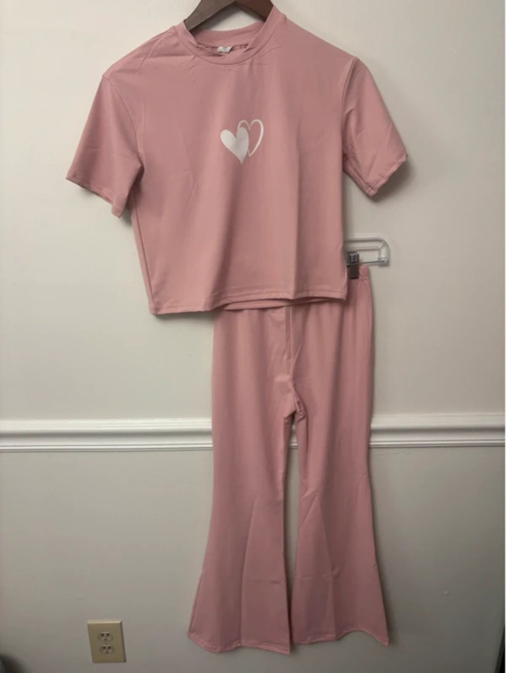SHEIN Girls Pink Heart Two-Piece Crop Top Flare Pants Set Size 10Y New